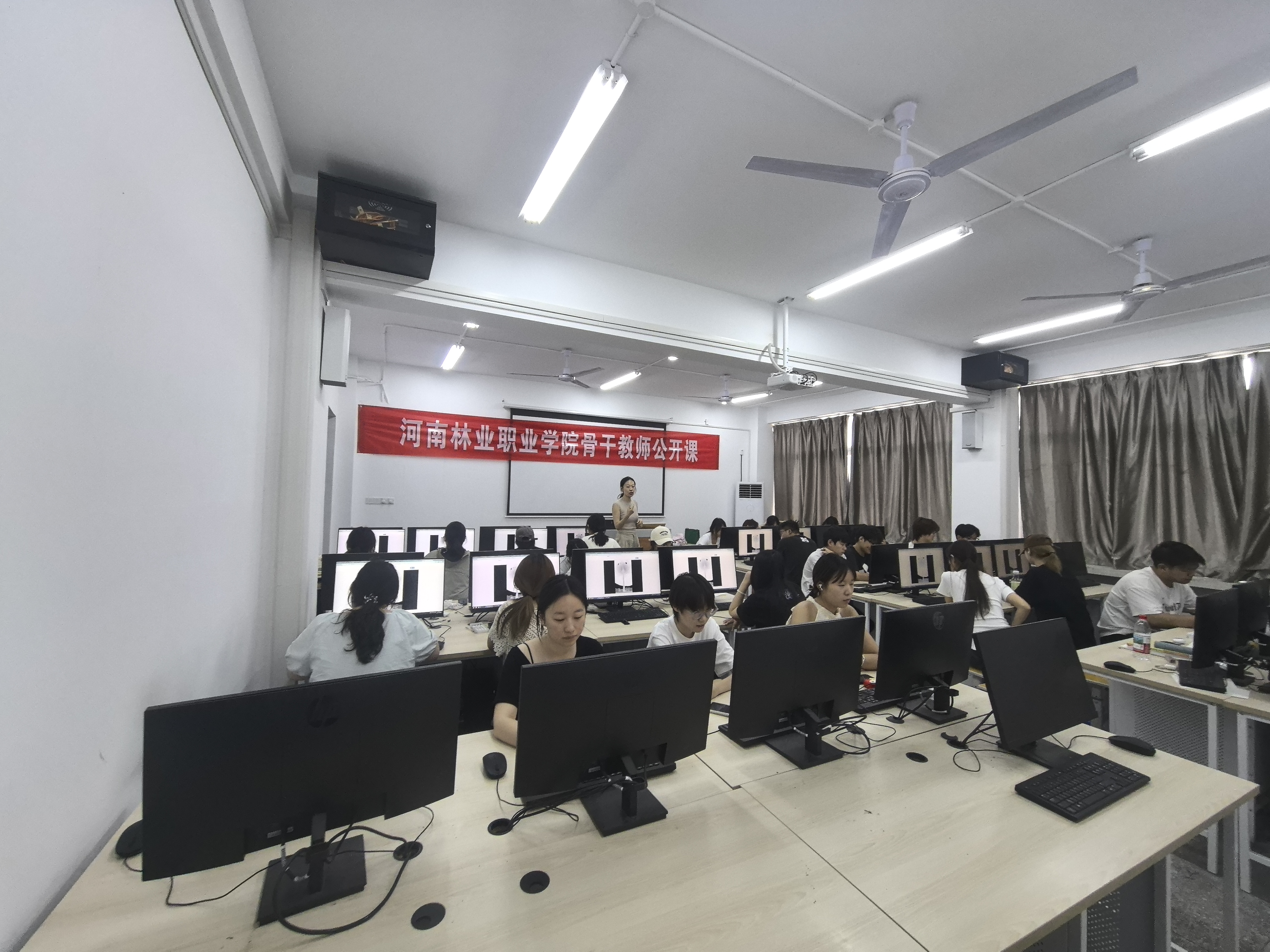 38aba5aeccc5497d90b6c4bbb5215b98.jpg
